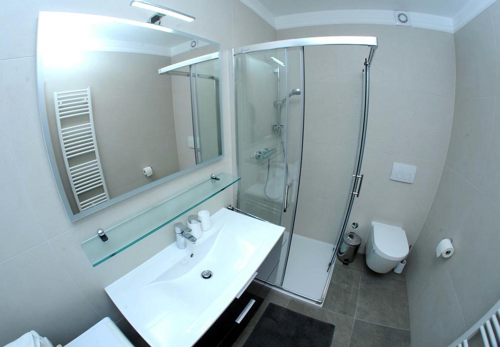 Apartment Livingstone Rijeka Ngoại thất bức ảnh